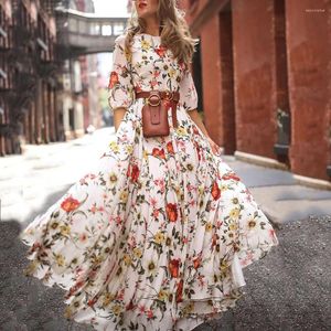 Casual klänningar för flickor tonåringar halv ärm boho svängande blommortryckt maxi semester eleganta ruffles veckade bollklänningar