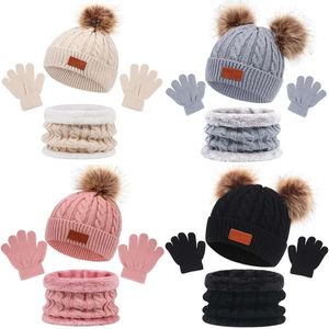 Ny 3st Baby Hat Scarf-handskar Set barn Söta pompom stickade mössor Girl Boy Outdoor Warm Autumn Winter Hatts for Children 1-5y