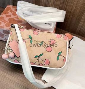 Totes Cherry Undermail Wrap Fragrant Designer Bag Pingente Cherry Pingente ombro oblíquo Bolsa de corpo transversal Bag H240429 SXHW