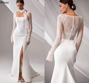 Einfache Boho Spitze Meerjungfrau Brautkleider Vintate Quadratischer Ausschnitt Lange Ärmel Schicke Brautkleider Sweep Zug Sexy Split Back Knöpfe Moderne Braut Roben de Mariee CL3425