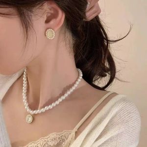 Pearl Circle Halsband Desinger lyxiga pärlsmycken för kvinnliga halsband gåva