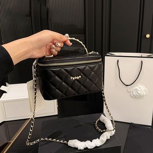 Diamonds Handle Women Stylish Vanity Box Makeup Bag Rhinestone Hardware Calfskin Leather Matelasse Chain Cosmetic Case Purse Shoulder Cross Handbag Bags 17x11cm