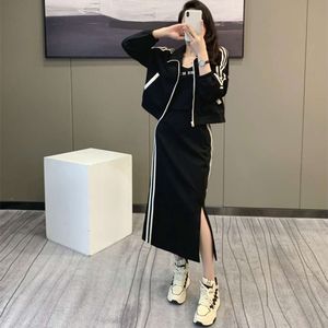 Salt Style Casual Sports Suit for Women's 2024 Spring New Western-style Slimming Black Hoodie Skirt Three Piece Set