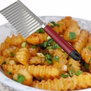 2024 French Fry Cutter Rostfritt stål Potatis Wavy Edged Cutter Knife Kitchen Gadget Vegetabilisk fruktpotatis Peeler Cooker Tools