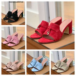 Loro Piano LP Lorospianasl Заглех заклинания мулов Slippers Slides Red Corky Block Heels Opento