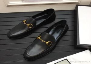 2020 Sıradan Ayakkabı Erkekler Düşük Üst Siyah Deri Terlik Katır Ayakkabı Spor ayakkabıları Düz ​​Jordaan Loafer Elbise Ayakkabı8422077