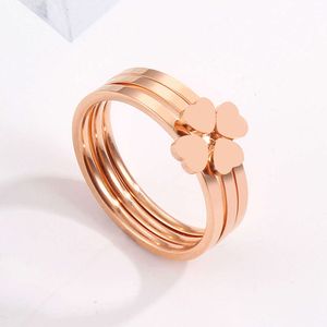 Hot Belling Creative ثلاث قطع مجموعة للأزواج ، Four Leaf Clover Ring Four Leaf Clover Four