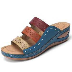 Tallgarna tofflor Womens Sandals 2023 Fasion Wedges Soes for Women Summer Wit Eels Flip Top Beach Casual H240326E09N