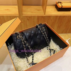 Factory Design Bags Wholesale and Retail Lingge Chain Headband Layer Cowhide Fashion Versatile Shoulder Bag Crossbody Leather Small Square