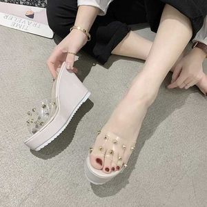 Hausschuhe Hausschuhe 2024 Clear Pvc Eraser Open Toe Cane Str Platform Wedge Flip Flop Sandalen Damenmode High Heels Plus Size H240326Q65P