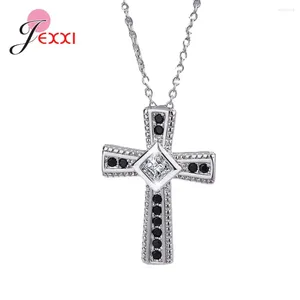 Colares pendentes clássicos retro retro brilhante Cruz de zircão para mulheres Moda 925 Jóias de festa de colar de cristal de prata esterlina 925