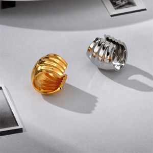 Ins Simple Metal Screw Back Pleated Eggshell Spherical Ear clip Female Personality Punk Street Hip Hop Cool Style Jewelry Accessor244E