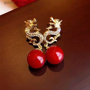 Charm Rhinestone New Chinese Dragon Earrings for Women Temperament Pearl Drop Earring 2024 Nyårsfestlig nyår Dragon Smycken Y240328