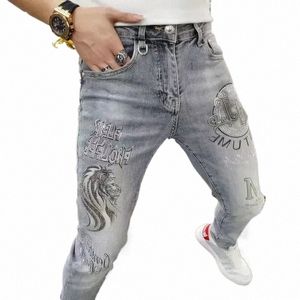 Mäns jeans sträcker mager byxor elastiska man cowboy byxor smala passform tätt rörgrafik med strass goth y2k streetwear xs a16d#