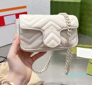 2024 Kaliteli Cowhide Zincir Çantası Kadınlar Çizgiler Crossbody Çanta Bayanlar Omuz Messenger Çantaları Klasik Flep Kart Cüzdan Gümüş Donanım