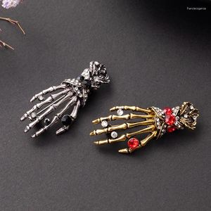 Broschen DIY Retro Brosche Damen Herren Punk Totenkopf Intarsien Rot Weiß Strass Pins Glamour Damen Schmuck Cooles Geschenk Direktverkauf