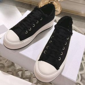 2024 Premium 10A Sneakers Womens Casual Shoes Designer Walking Running Sports Schuhe Fashion Canvas Plattform Schuhfestival Geschenke 26503