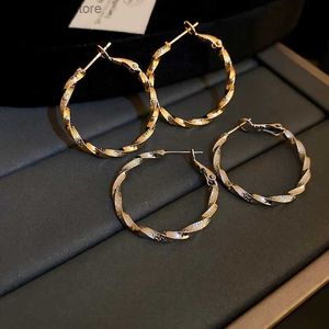 Charm Metallic Spiral Geometric Womens Earrings Personality Temperament Hoop Earrings Fashion Commuter All-match Earrings for Women Y240328