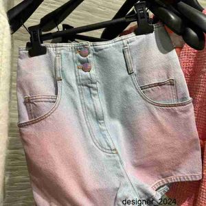 Designer Rätt version ~ 2024 Springummer Gradient Color Spray Technology Cotton Denim Slim Fit Shorts 9805# CYY3