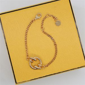 Modearmband kvinnor armband armband manschettkedjedesigner smycken kristall 18k guldpläterad armband