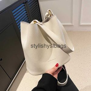 Topphandtagväskor Designer äkta läder messenger för kvinnor hög kapacitet handväskor reser lyxiga cowhide crossbody väska kvinnlig axel H240328