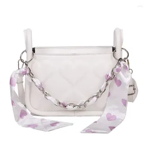 Borse a tracolla Borse da ufficio da donna Borsa da donna Modello a cuore Designer Crossbody Piccola sciarpa di seta gratuita Nave