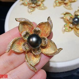 Brooches MeibaPJ 10-11mm Big Natural Black Pearl Flower Corsage Brooch Fashion Sweater Jewelry For Women Empty Tray