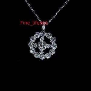 Fine Jewelry 2ct Center Moissanite Diamond Naszyjnik Kobieta 18K Dubai Solid Gold Flower Wiselant Bussown Diamond Wiselant