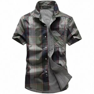 Nya män sommar kortärmade skjortor manliga militär utomhus plädverktygsskjortor högkvalitativ man stuga löst skjortor storlek 5xl 940J#
