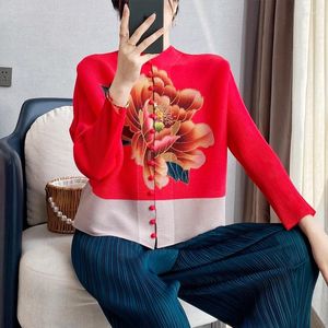 Camicette da donna Miyake Manica a pipistrello pieghettata Peonia Top stampato T-shirt di grandi dimensioni Cardigan monopetto 2024 Autunno Inverno