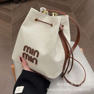 Stores Export Designer Shoulder Bags This Years Popular Bucket Bag for Women in 2024 New Canvas One Handbag Korean High-end and Versatile Crossbody