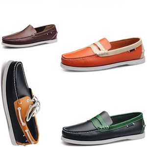 Мода Позитив Доступны различные стили Мужская обувь Парусная обувь Повседневная обувь кожаные дизайнерские кроссовки Кроссовки GAI