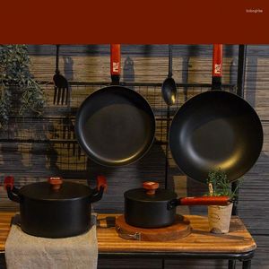 Köksredskap sätter Hight Quality Cooke Tools 4PC/3PC/2PC Set Cast Iron Pot Housel Unotated Non-Stick Pan induktion Tillämplig