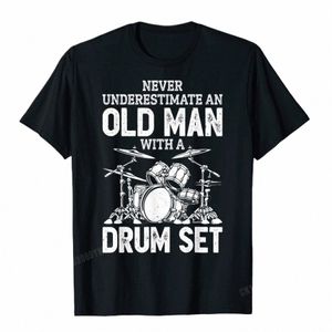 Schlagzeuger Unterschätzen Sie niemals einen alten Mann mit einem Drum-Set Lustiges T-Shirt Harajuku Bedruckte Tops T-Shirts Neue kommende Mann-T-Shirts e3QM #