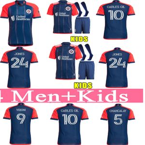 2024 2025 Nova Inglaterra Camisas de futebol Revolução VRIONI CARLES GIL CHANCALAY Kaye Romney Harkes 24 25 Venda quente Top Quality Football Men e Kids Shirt