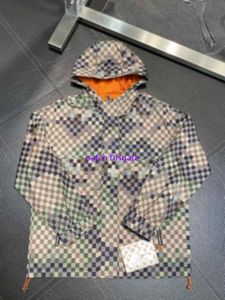 23fw designer giacca da uomo primavera e giacca autunnale con cappuccio con cappuccio con cappuccio sportivo cappotto casual cappotto da uomo Mosaico camo personalizzato Nuovo vento