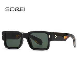 Óculos de sol SO EI Ins Moda Popular Quadrado Rebite Mens Óculos de Sol Retro Punk Gradiente Mulheres Tendência Verde Escuro Óculos de Sol Sombra UV400 J240328