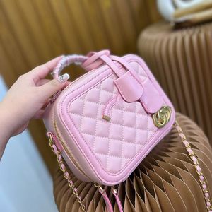 Pink Designer Cosmetic Bag Women Mini Chain Tote Handväska axelväskor Travel Toalettfodral Högkvalitativ tvättkapacitet Makeup B311y