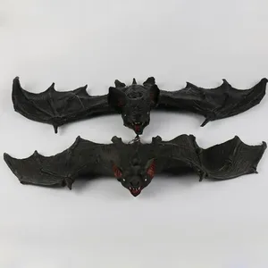 Party Decoration 1pcs/Lot Halloween Decorations Horror Emulation Bats Pu Rubber Bar Haunted House Props Tricky Toys 2 Size Bat för dekorera