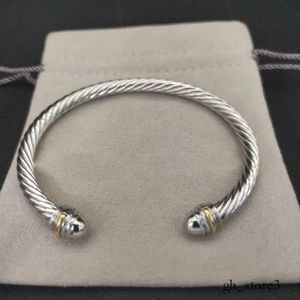 David Yurma Bracciali DY Bracciale Designer Cavo Bracciale Gioielli di moda per donna Uomo Oro Argento Perla Testa Croce Bracciale rigido Dy Gioielli Uomo Natale 714