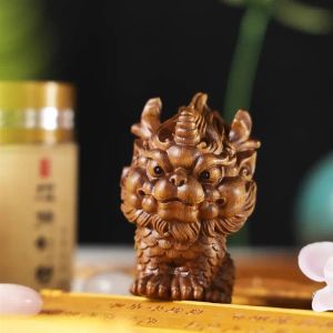 Skulpturer Boxwood Carving Hand Piece Qilin Rui Beast Town House Arts and Crafts Spela föremål Bildekoration Hemdekoration