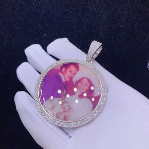 Anpassad Sterling Sier Iced Out Hiphop Moissanite Diamond Picture Frame Memory Fashion Handlare Pendants Charms