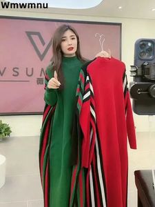 Elegant strip stickad löst midi klänningar halvturtleneck stickad klänning avslappnad tröja vestidos koreanska kvinnor faller vinterrock 240315