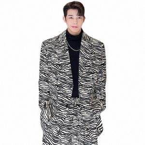 men Tiger Stripe Chic Fi Streetwear Vintage Loose Casual Suit Jacket Blazer Male Stage Show Clothing Male Blazers Coat n3D3#