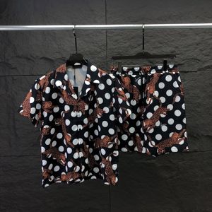 Stylowy hawajski projektant męskiej koszuli Casual Shirt Casual Alphabet 3D Printed Summer Beach Resort Shirt Set Rozmiar M-XXXL #038