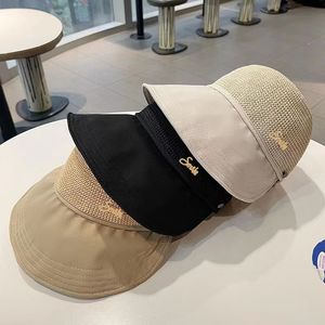 I cappelli da sole estivi a tesa larga da donna in rete traspirante per la protezione solare possono appendere la maschera pieghevole per il tempo libero, piccola