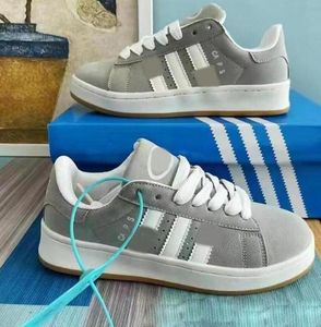 2024SNeakers Tasarımcı Sıradan Ayakkabı Kalın Parıltı Nabız Nane Çekirdek Siyah Beyaz Güneş Süper Pop Pembesi Neredeyse Sarı Kadınlar Spor Eğitmenleri