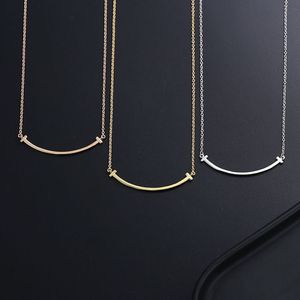 halsbandsdesigner smycken halsband kvinnor lyxiga leende kedja för kvinnor 925 silver guldhängen mode klassisk engagemang jude267v