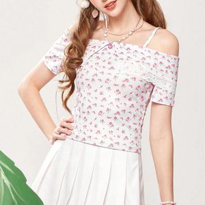 Women's T Shirts Sweet Lace Trim Off Shoulder Tops Cute Short Sleeve Floral Print Slim Fit T-Shirts