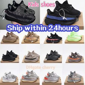 2024 Kids Designer Childrens Sports Sneakers Athletic Outdoor Trainers Baby Boys and Girls Black White Yellow Kids Running Shoes For Gift Eur Size 24-35